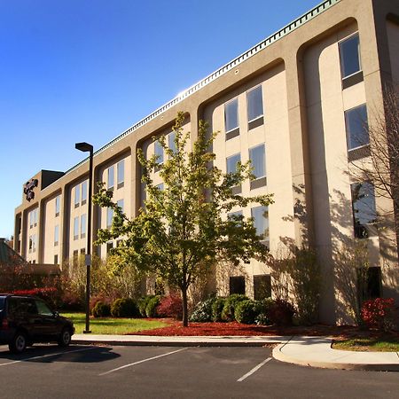 Hampton Inn Stroudsburg Poconos Exteriör bild