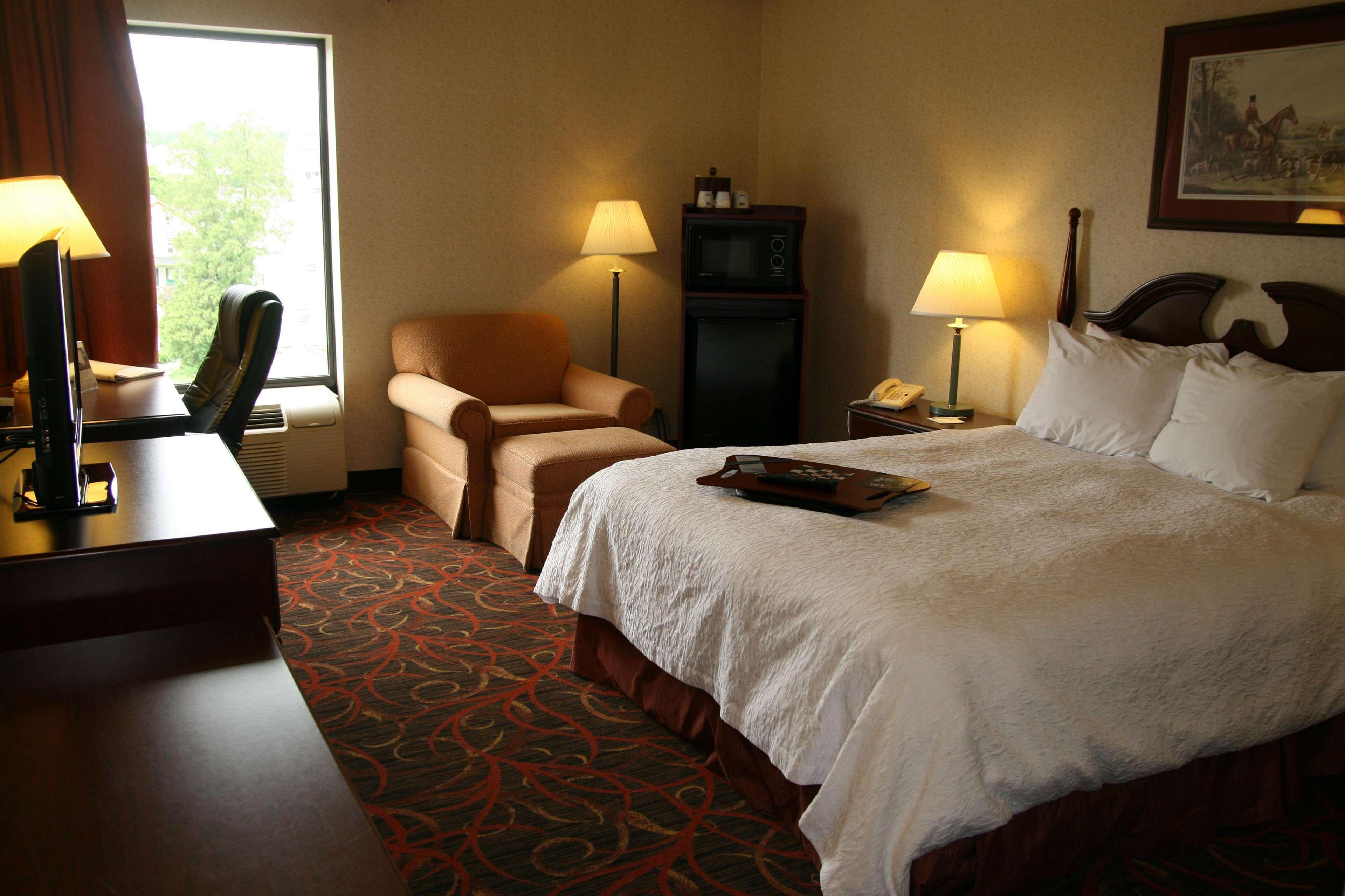 Hampton Inn Stroudsburg Poconos Exteriör bild