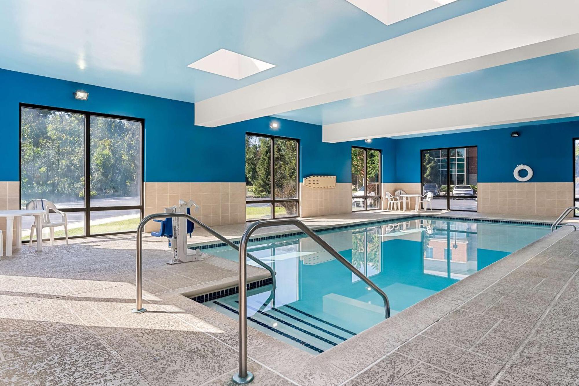 Hampton Inn Stroudsburg Poconos Exteriör bild