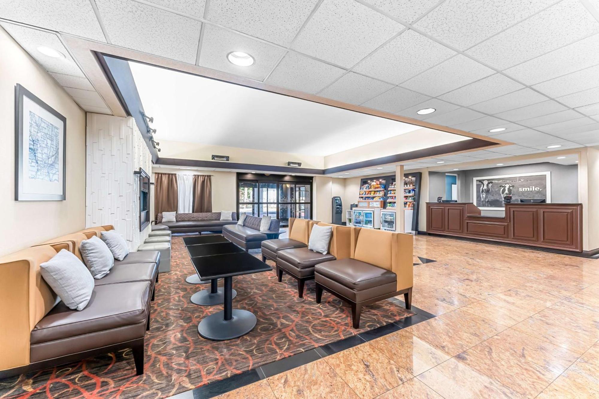 Hampton Inn Stroudsburg Poconos Exteriör bild
